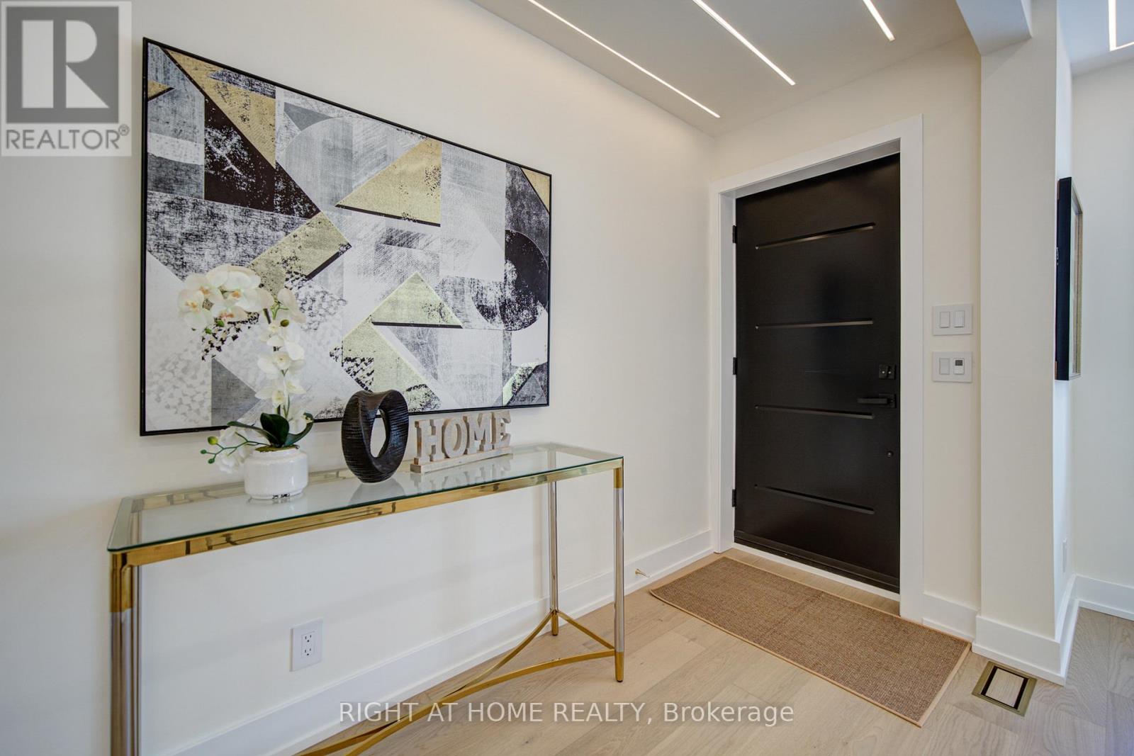 9 CARTIER CRESCENT - 3