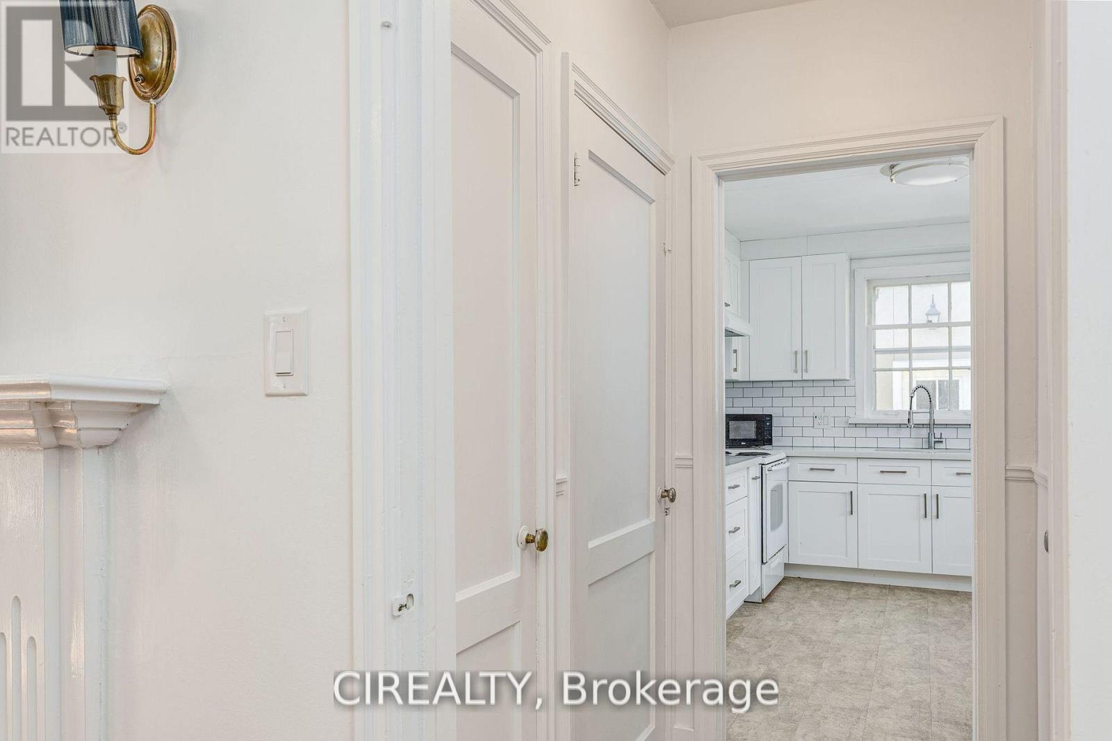 25 HOWARD AVENUE - 15