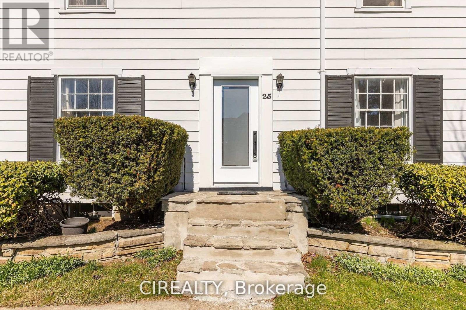 25 HOWARD AVENUE - 4