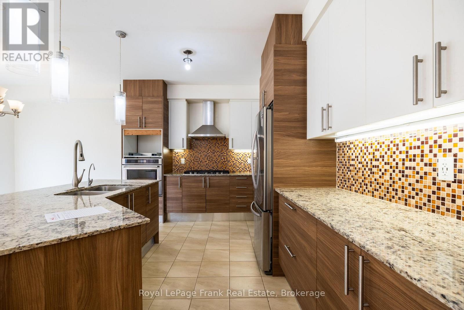 190 LYLE DRIVE - 9