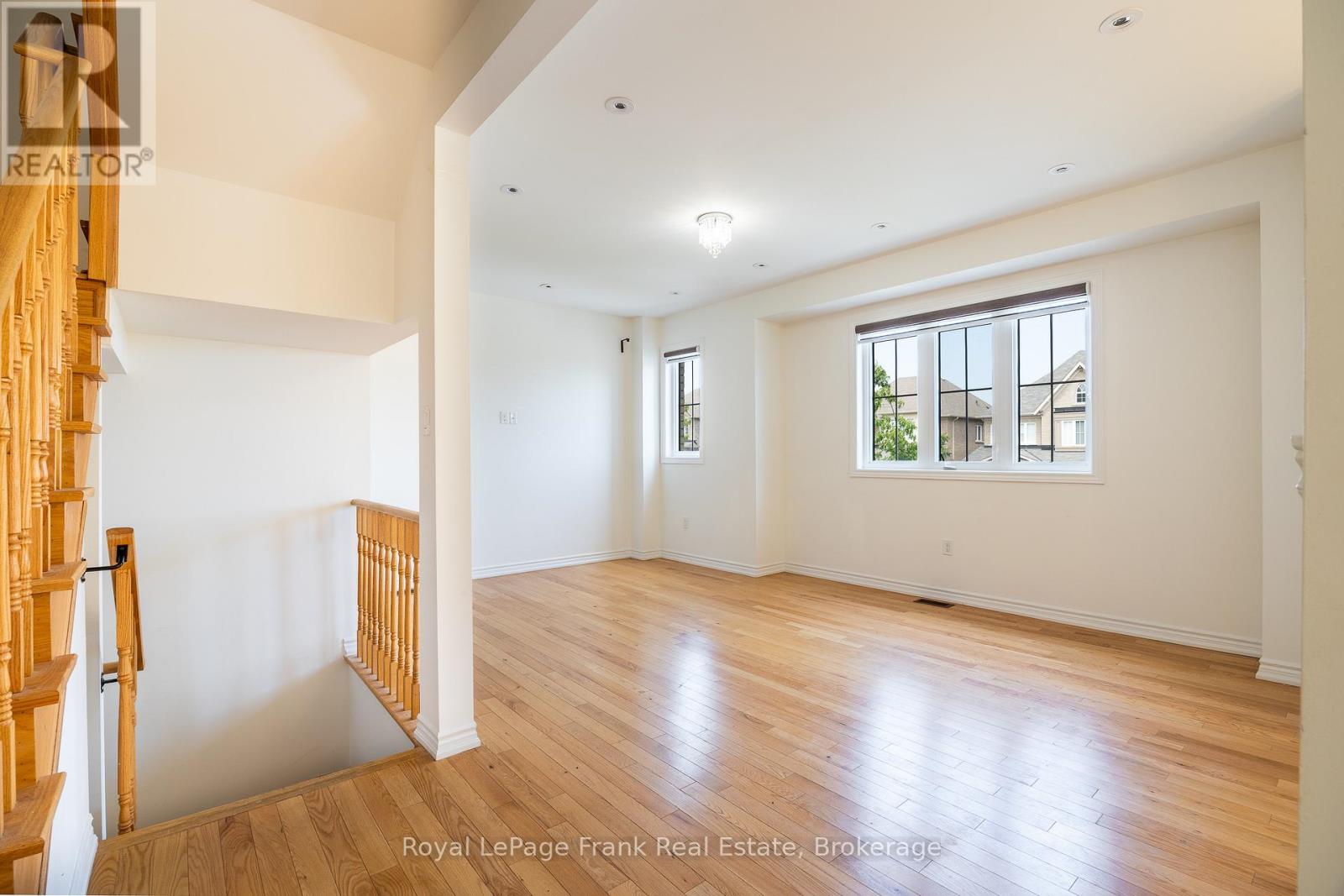 190 LYLE DRIVE - 8