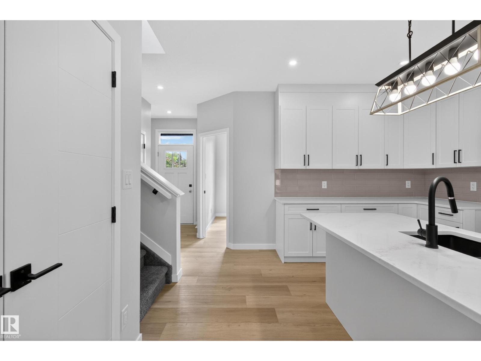 10508 162 ST NW NW - 34