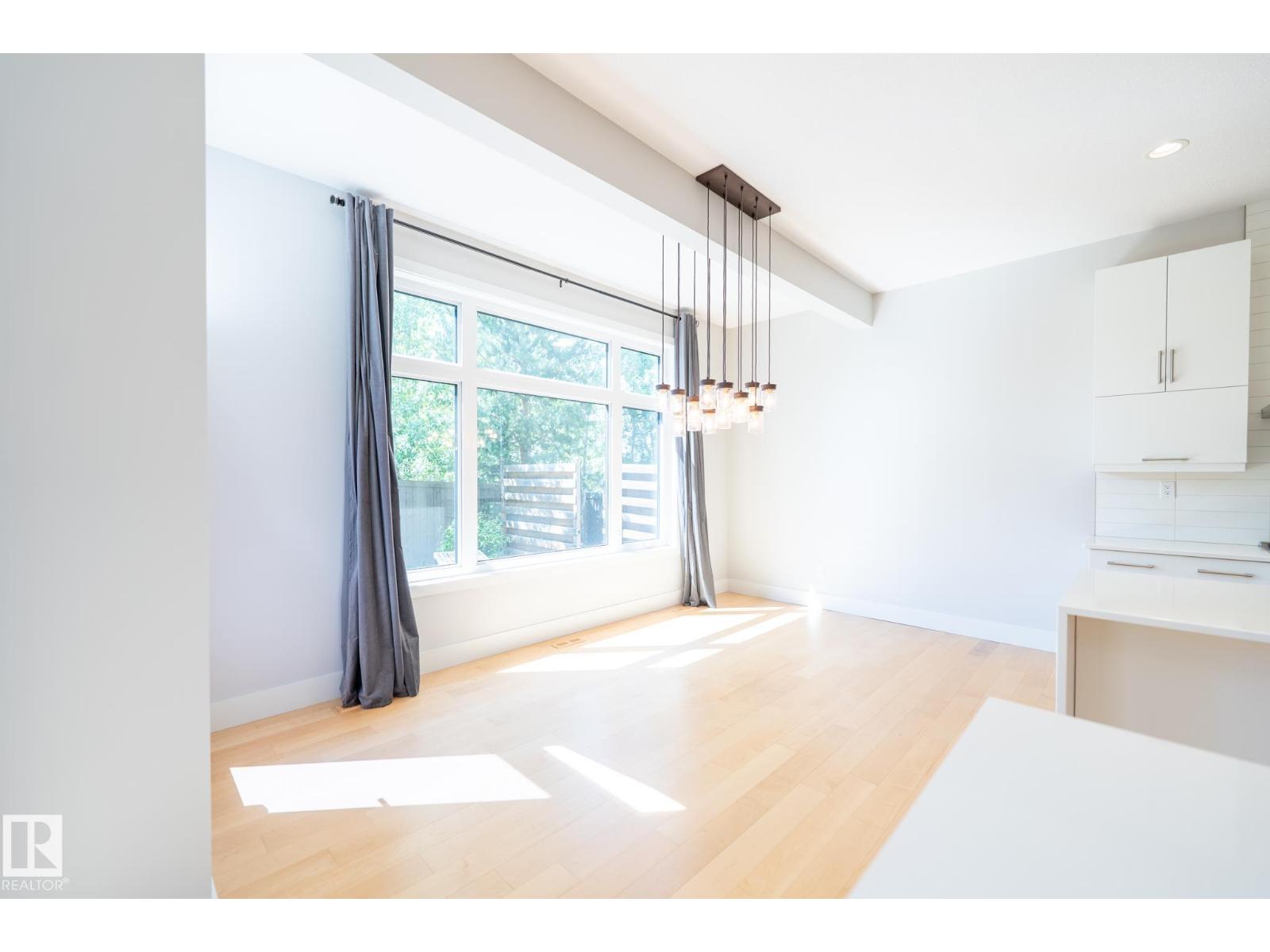 7376 MAY CM NW — photo 10