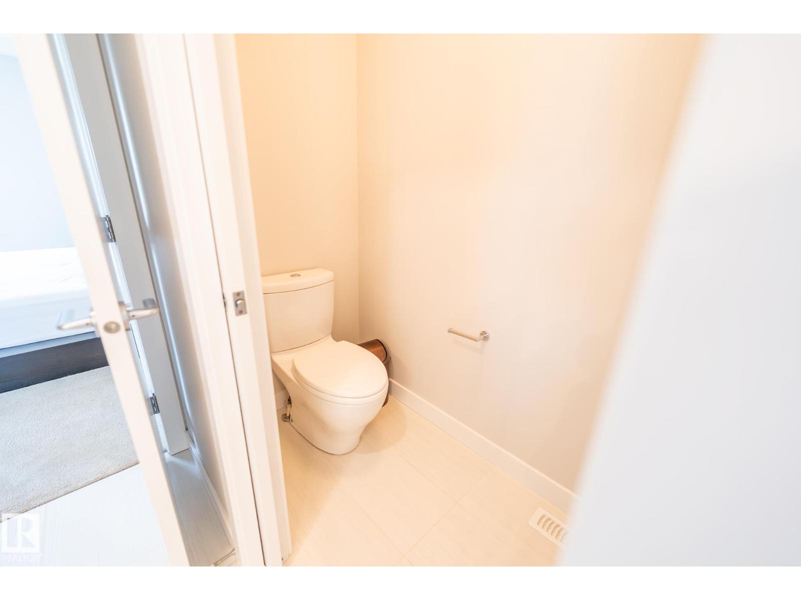 7376 MAY CM NW — photo 37