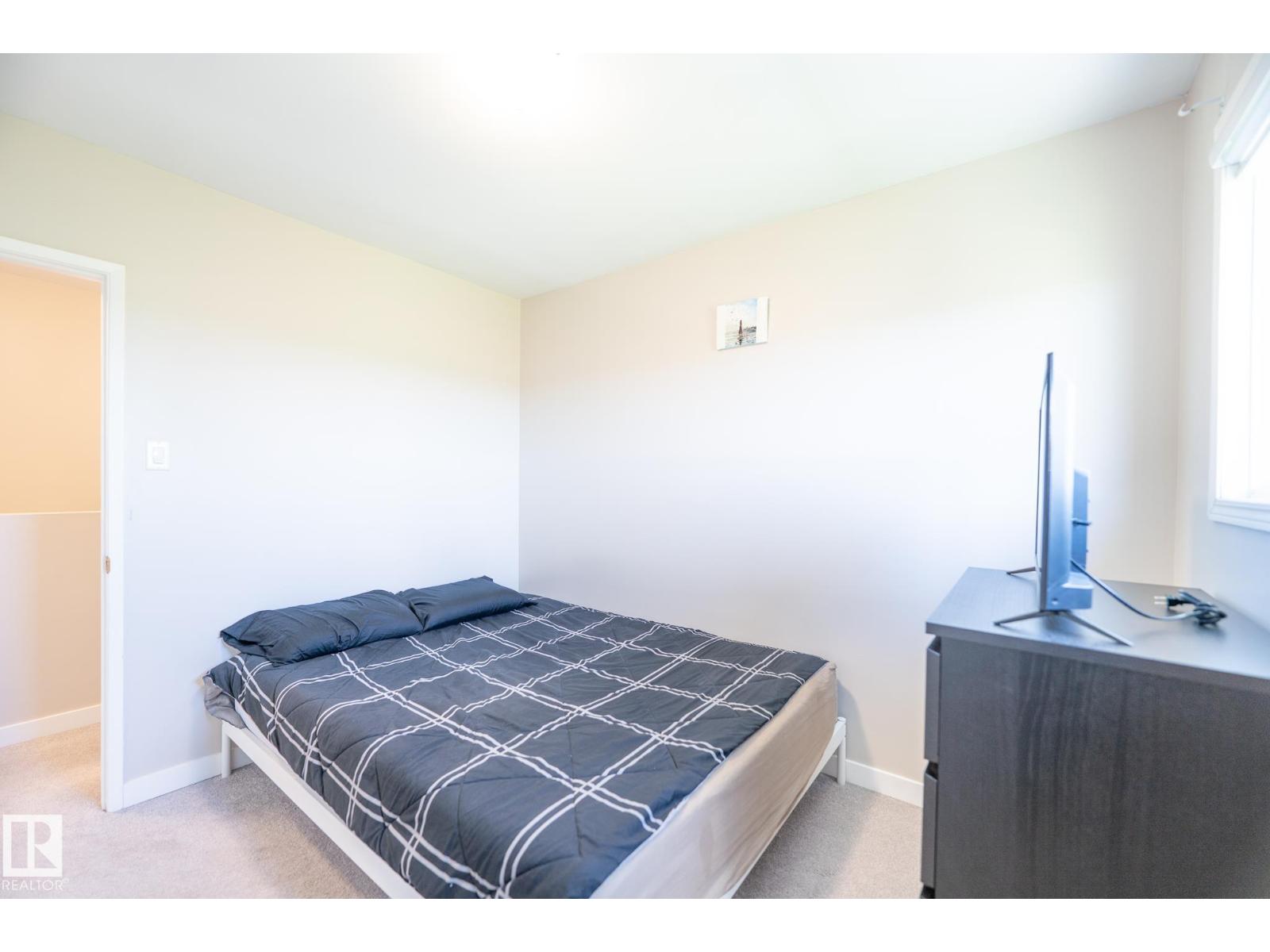 13309 85 ST NW - 19