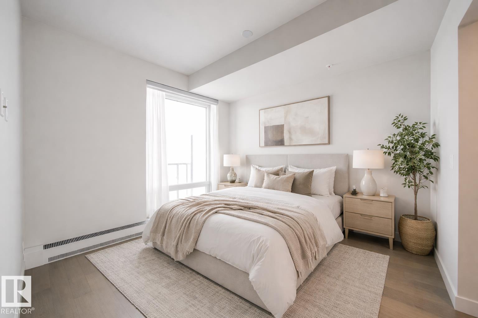 #2502 10360 102 ST NW - 2