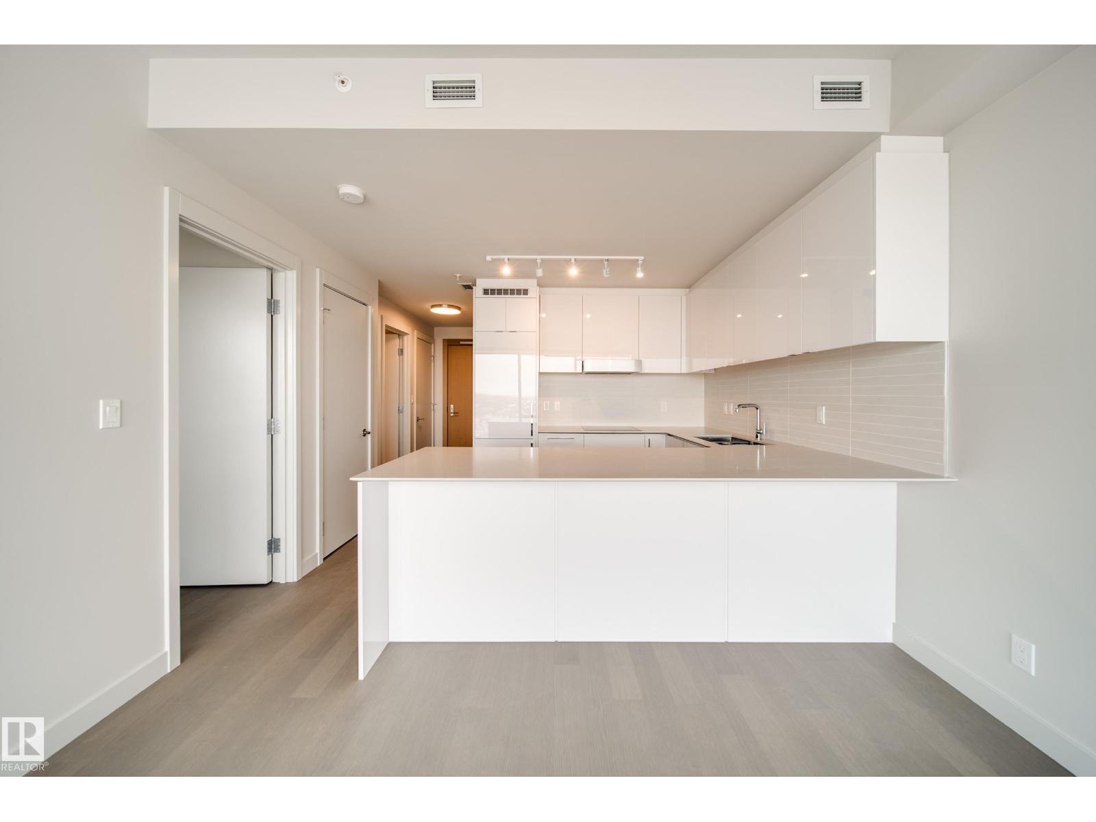 #2502 10360 102 ST NW - 6