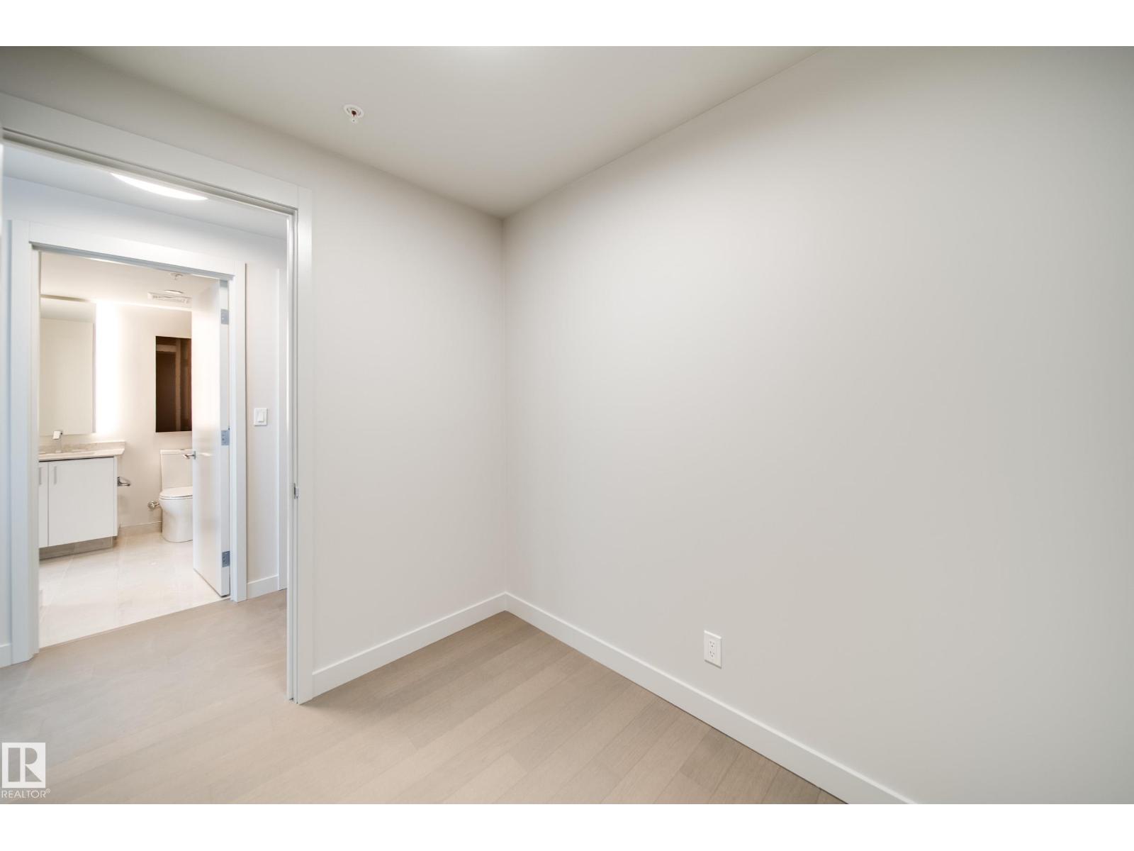 #2502 10360 102 ST NW - 16