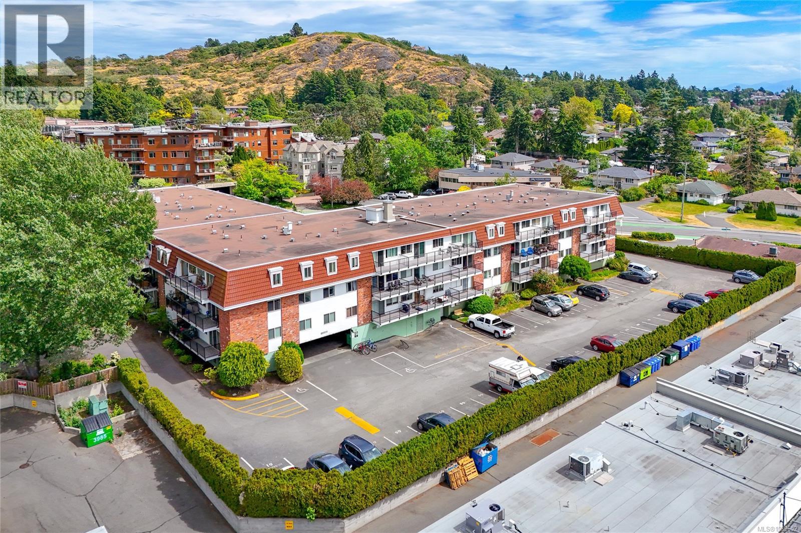 #110 1680 Poplar Ave - 2