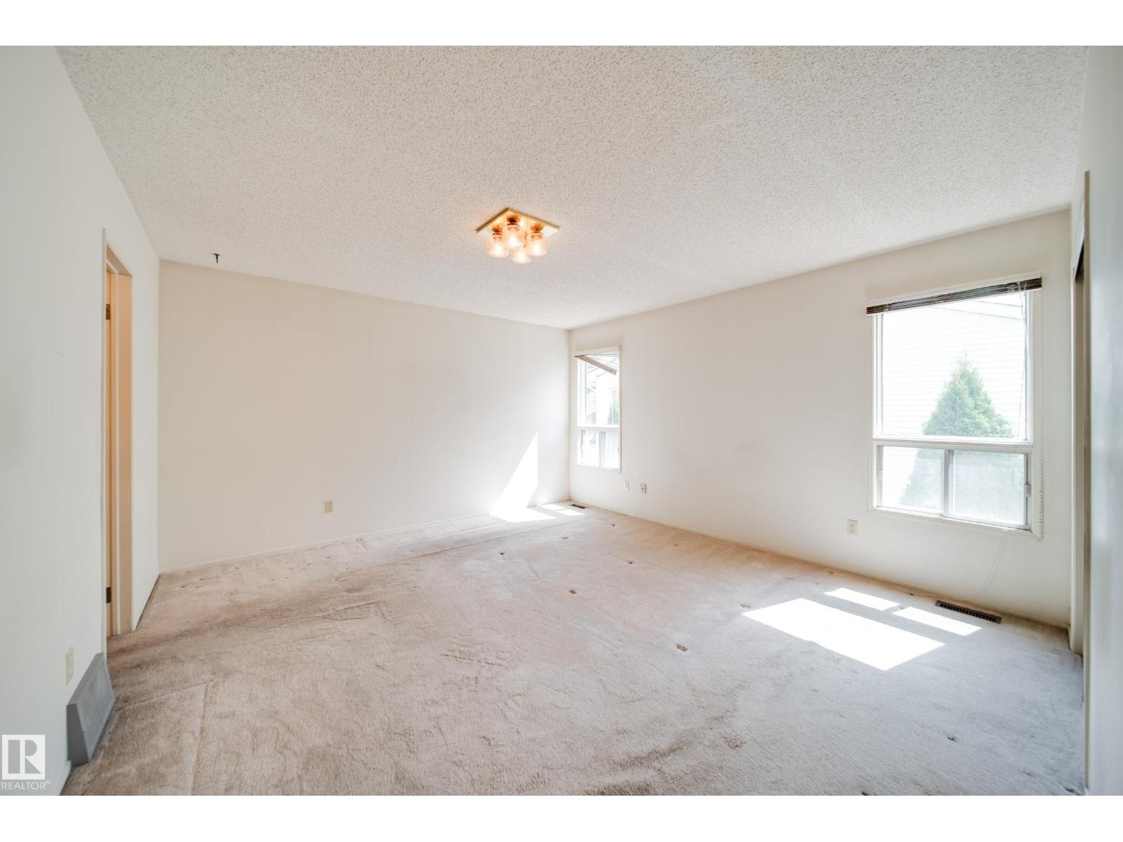1030 106 ST NW - 20