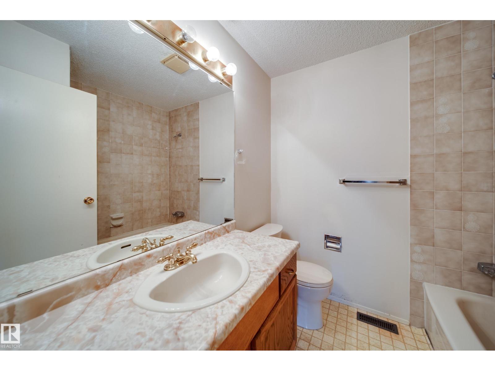 1030 106 ST NW - 18
