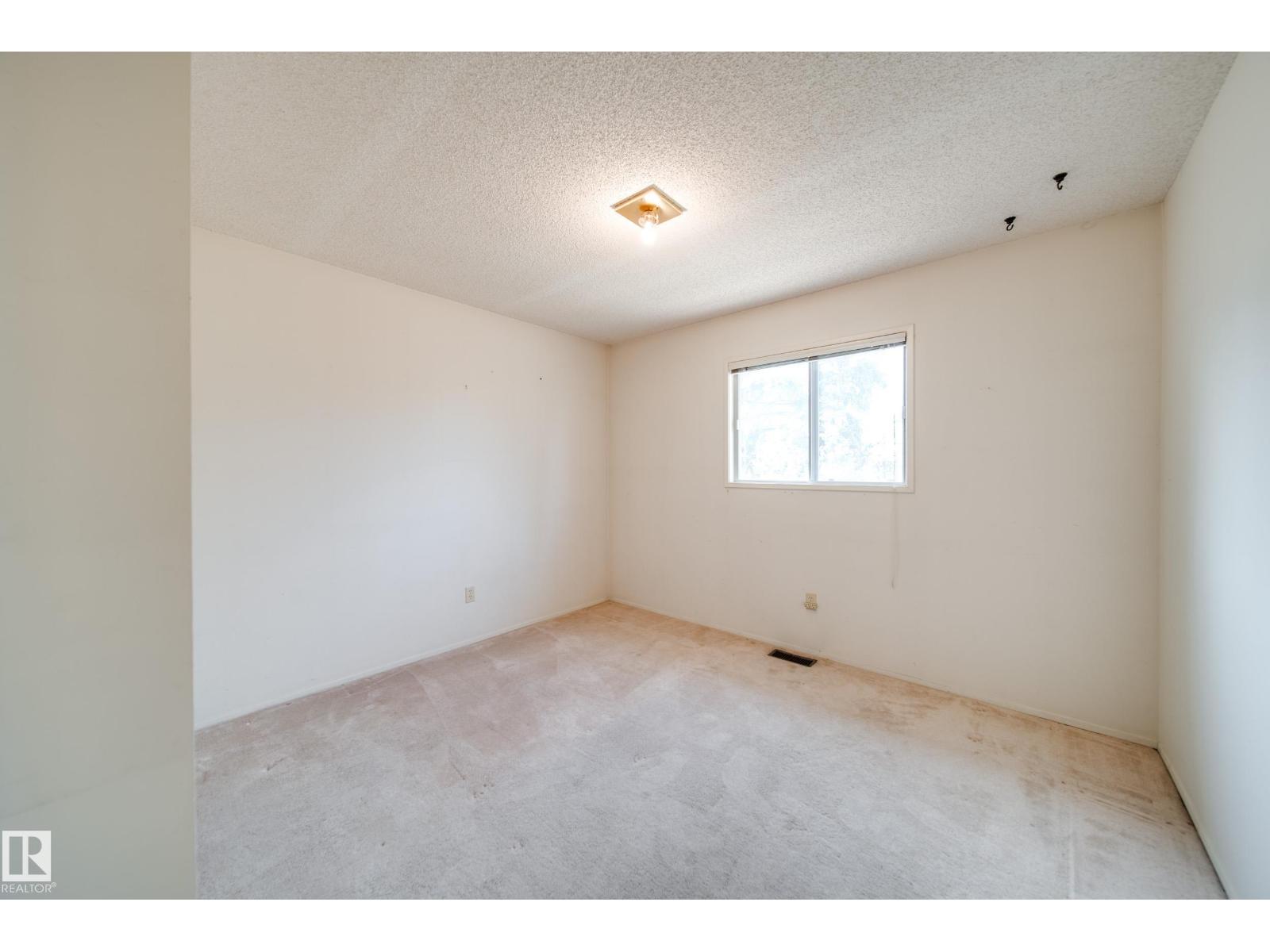 1030 106 ST NW - 19