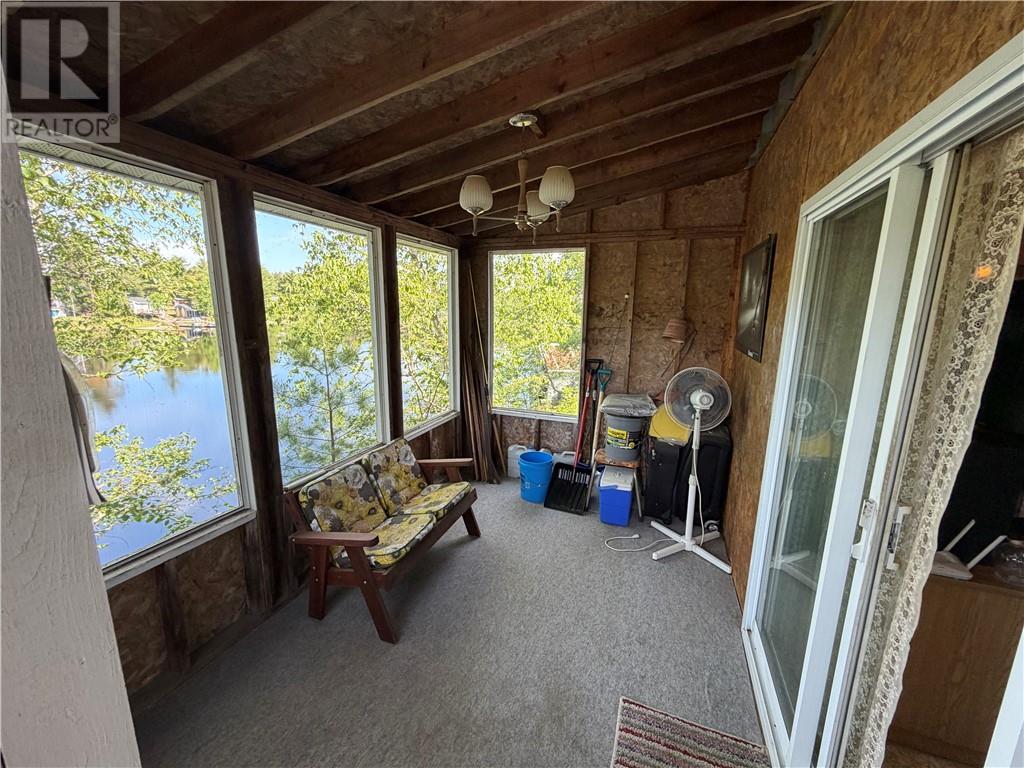 50 D Island Road West - 11