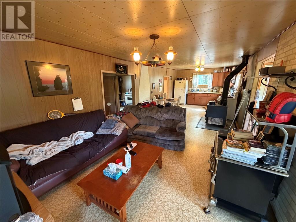 50 D Island Road West - 22