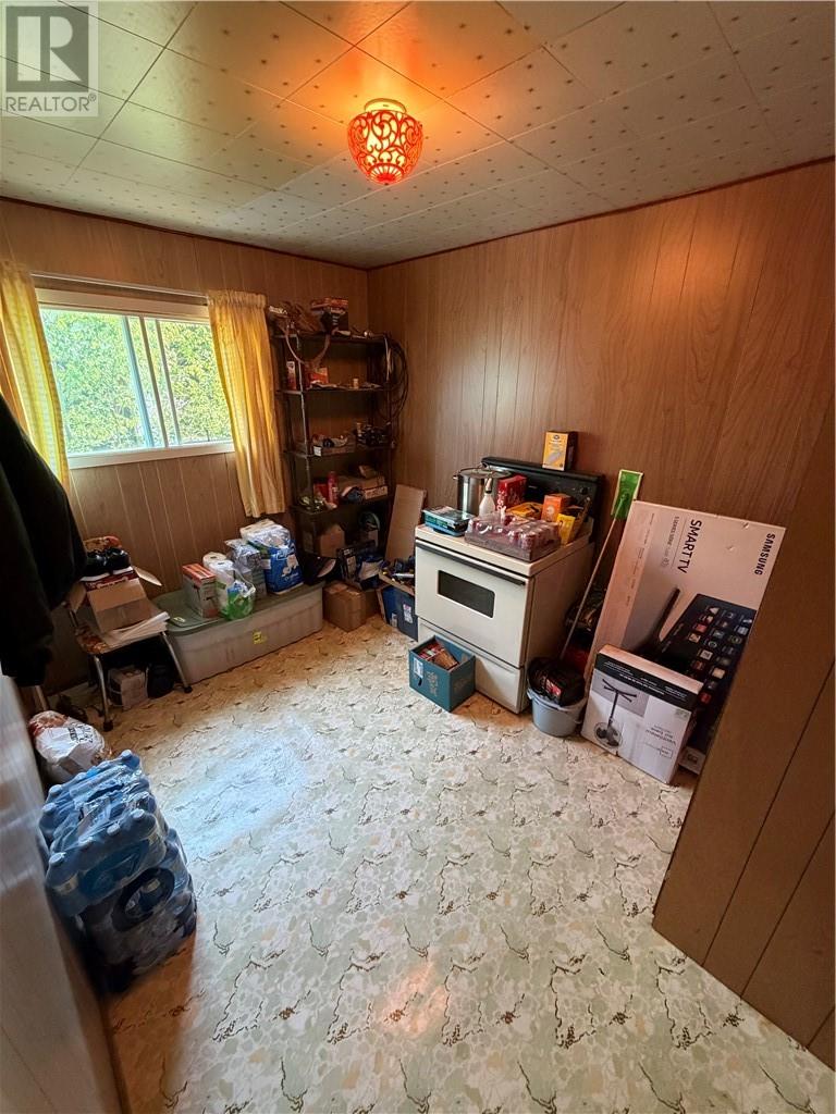 50 D Island Road West - 26