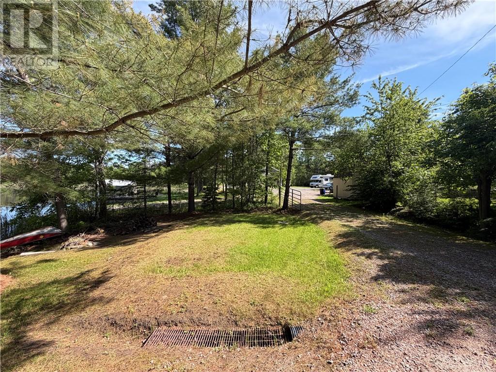 50 D Island Road West - 51