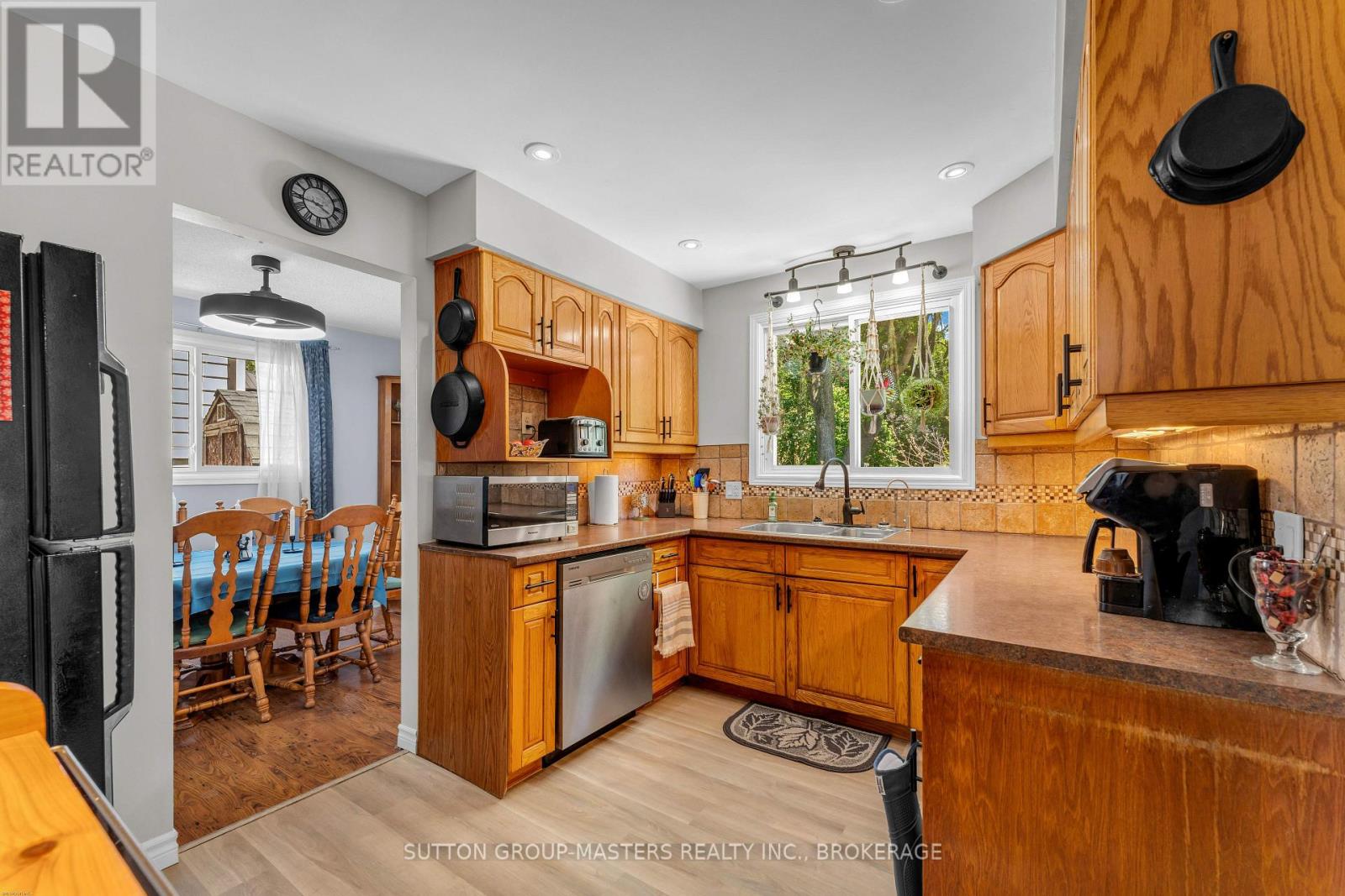 788 MONA DRIVE - 13