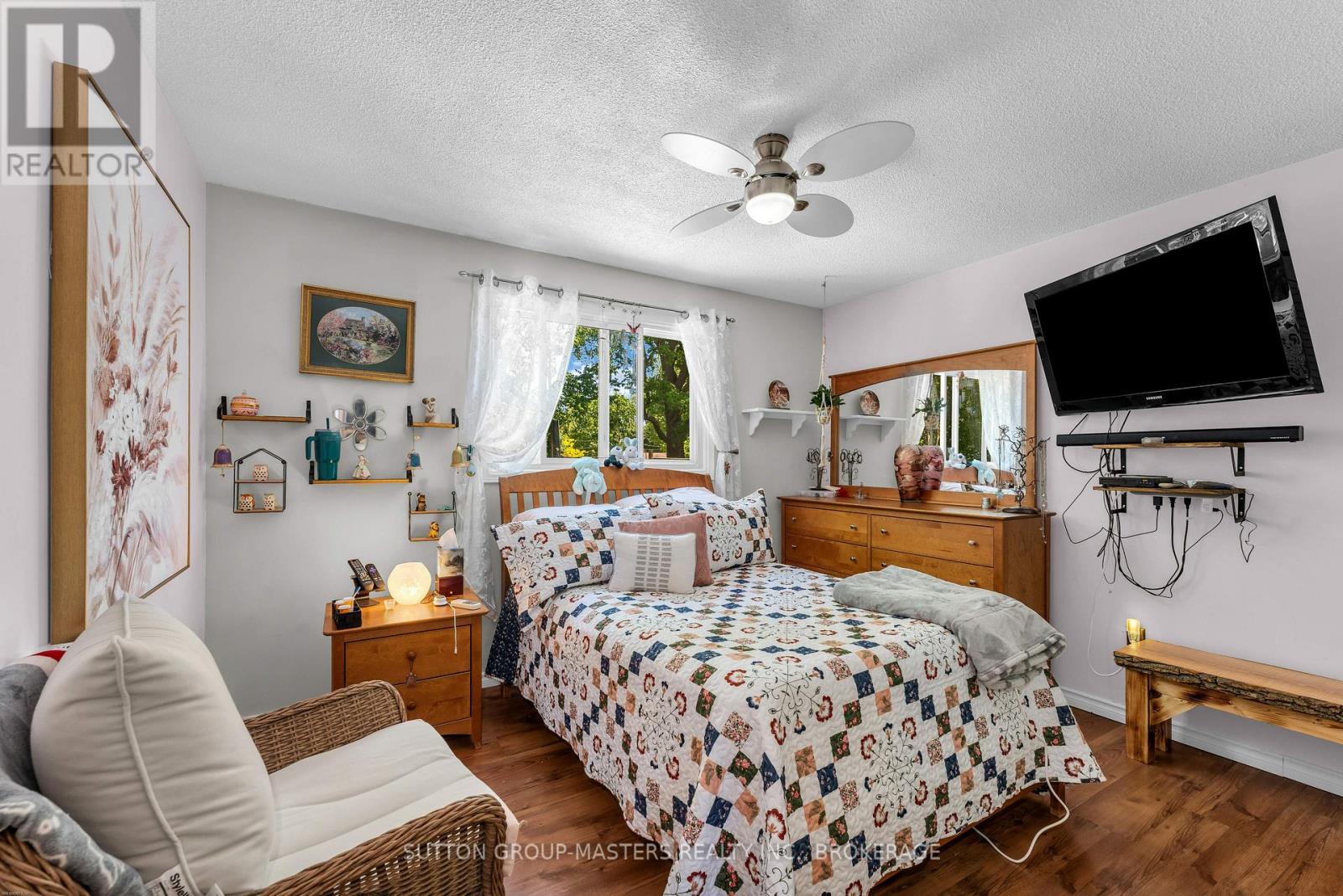 788 MONA DRIVE - 18