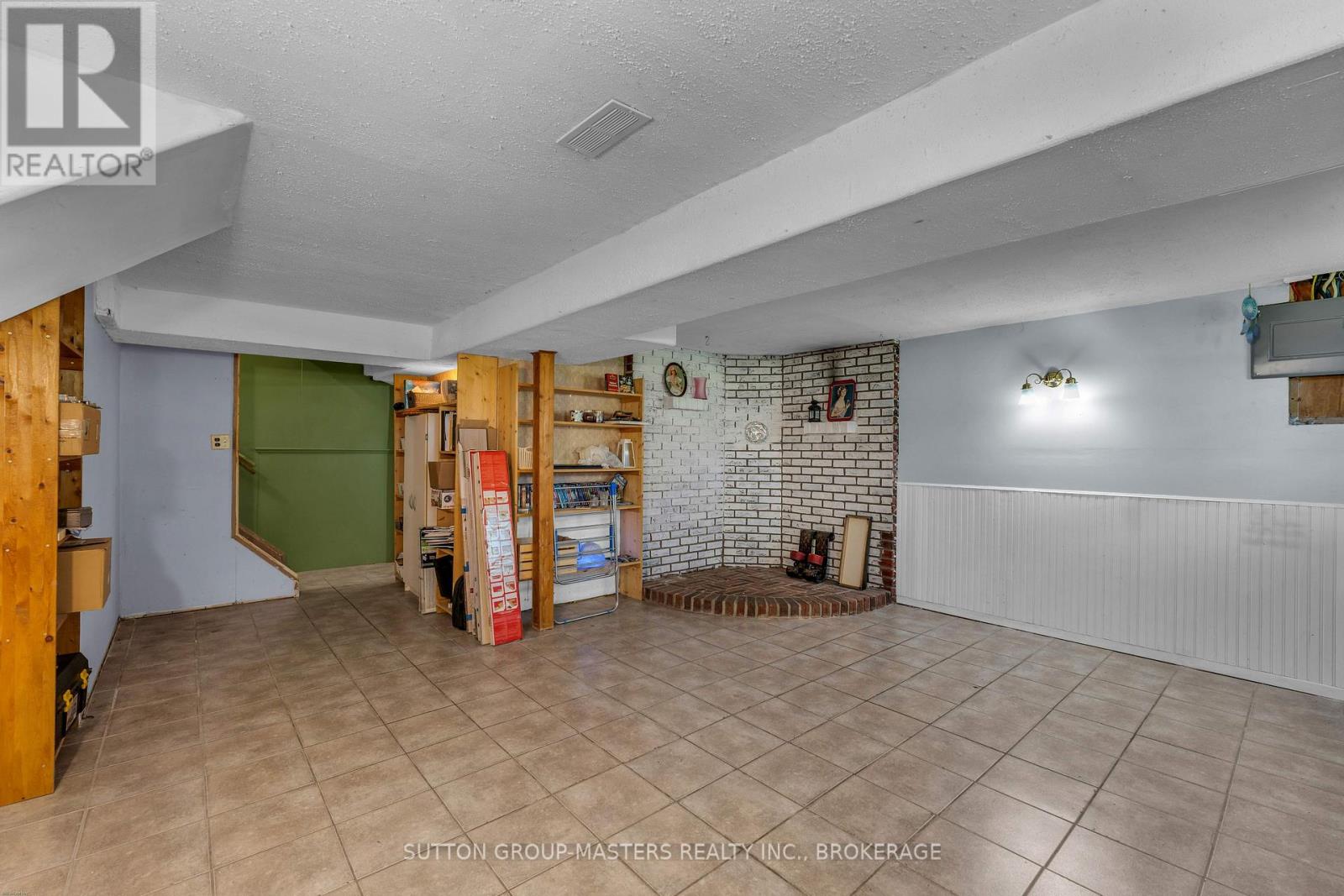 788 MONA DRIVE - 27