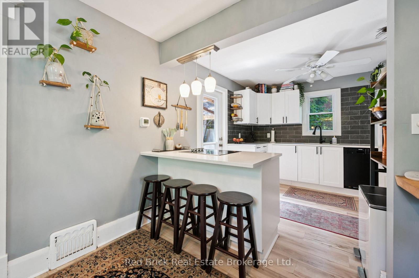324 WATERLOO AVENUE - 10