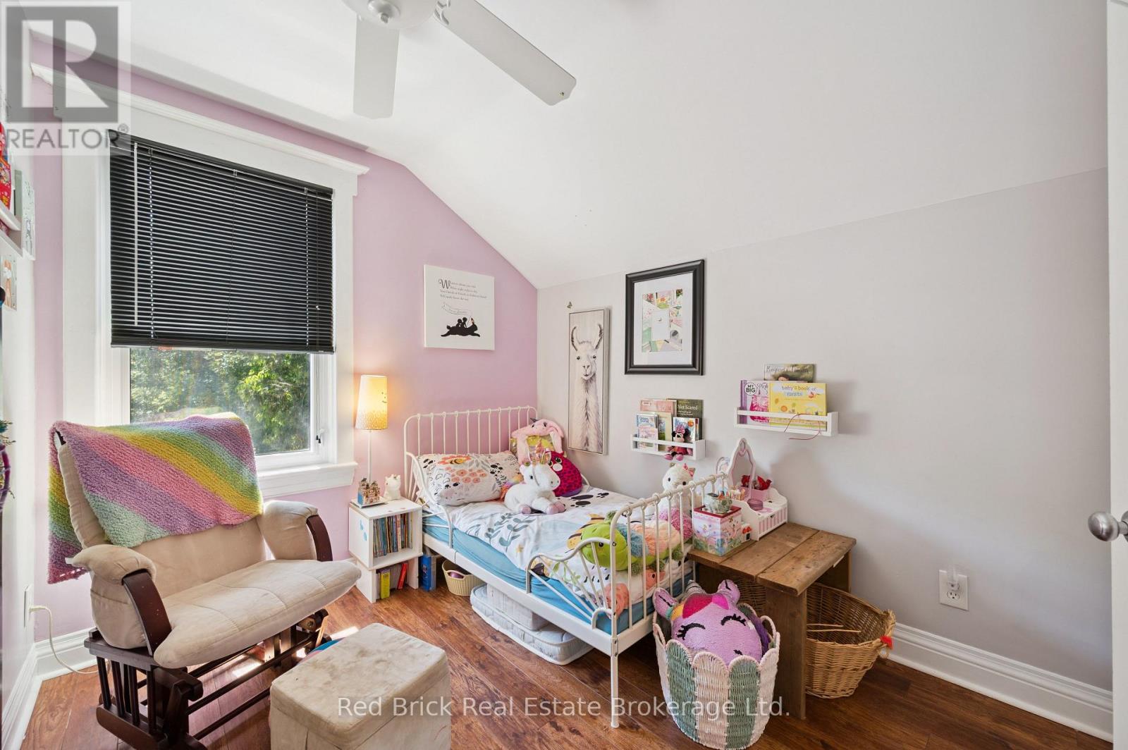 324 WATERLOO AVENUE - 18