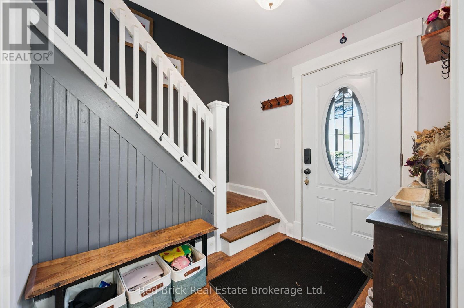 324 WATERLOO AVENUE - 5