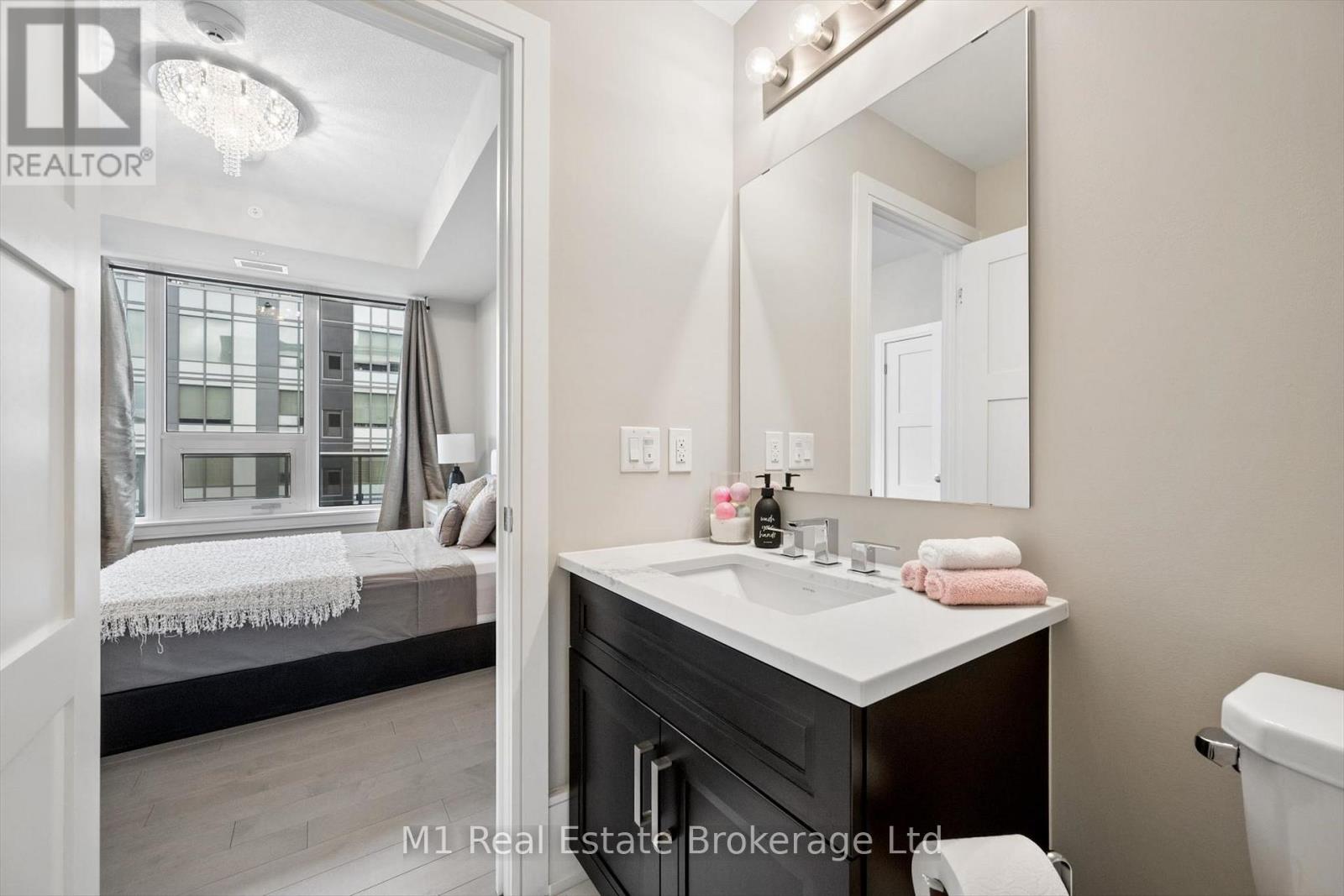 #806 73 ARTHUR STREET S - Image 44