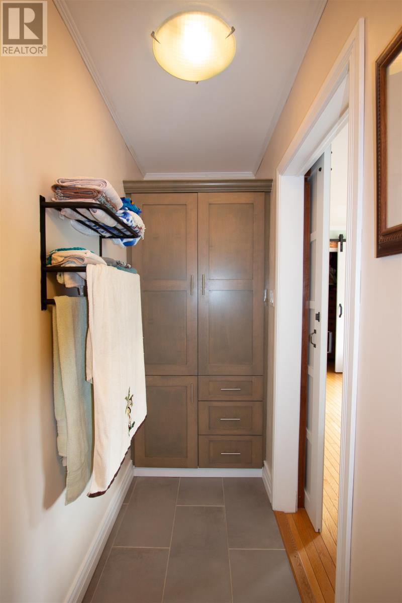 148 South Drive - 9