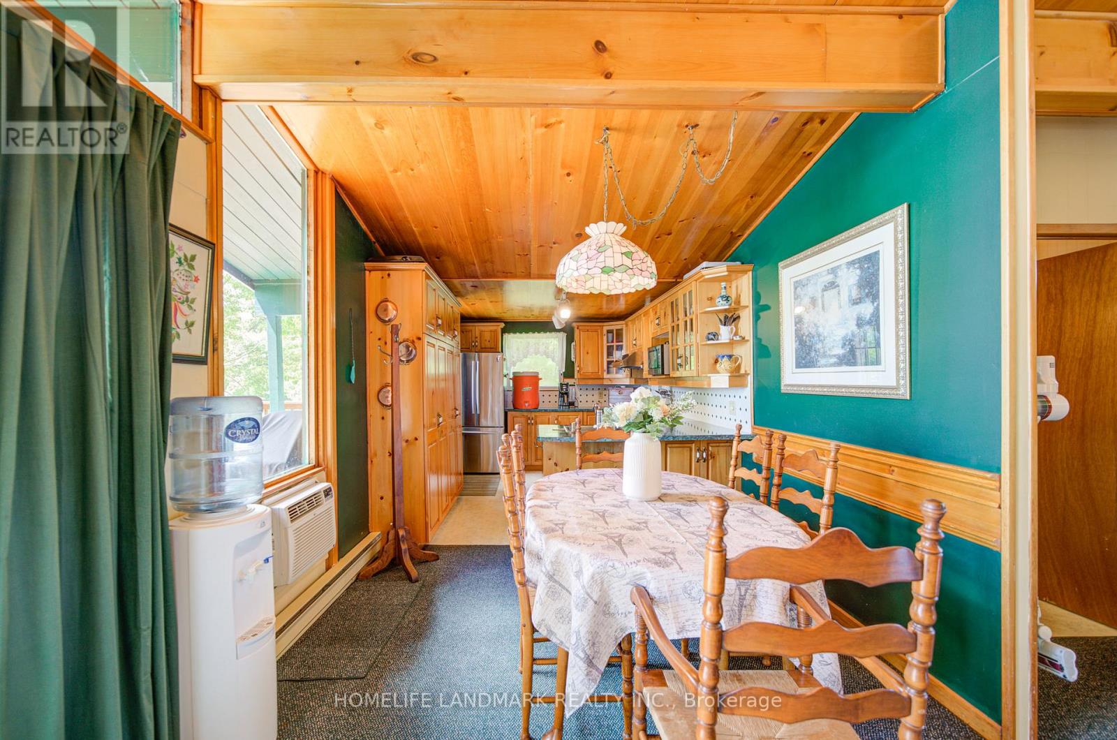 #8 1093 COOPER POINT ROAD - 26