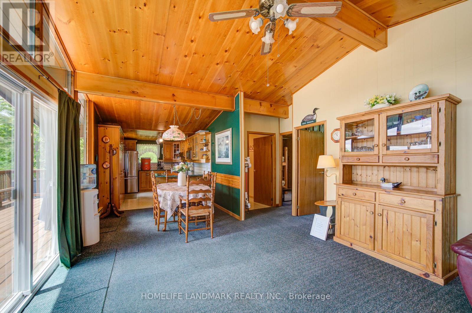 #8 1093 COOPER POINT ROAD - 22