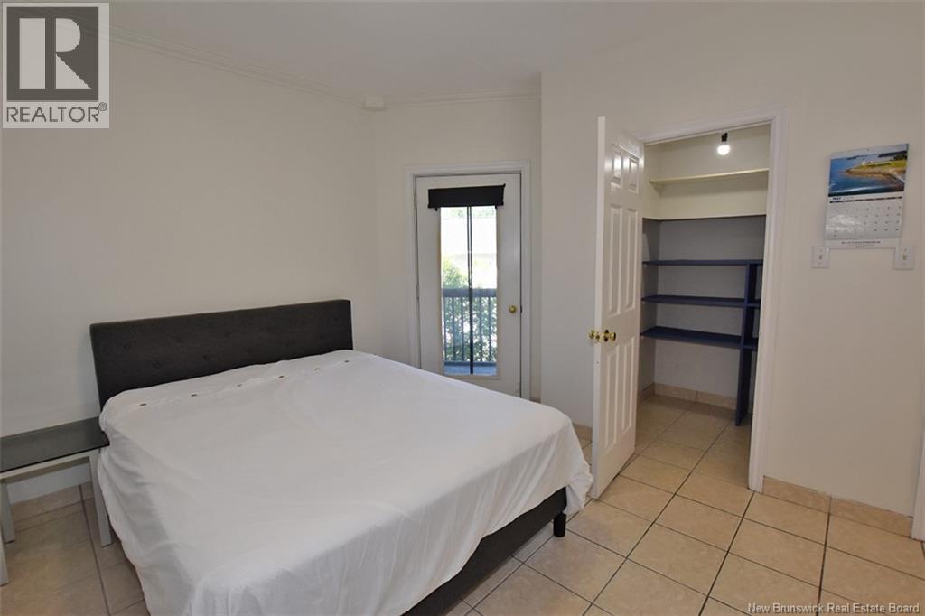 #209 60 Goodine Street - 28