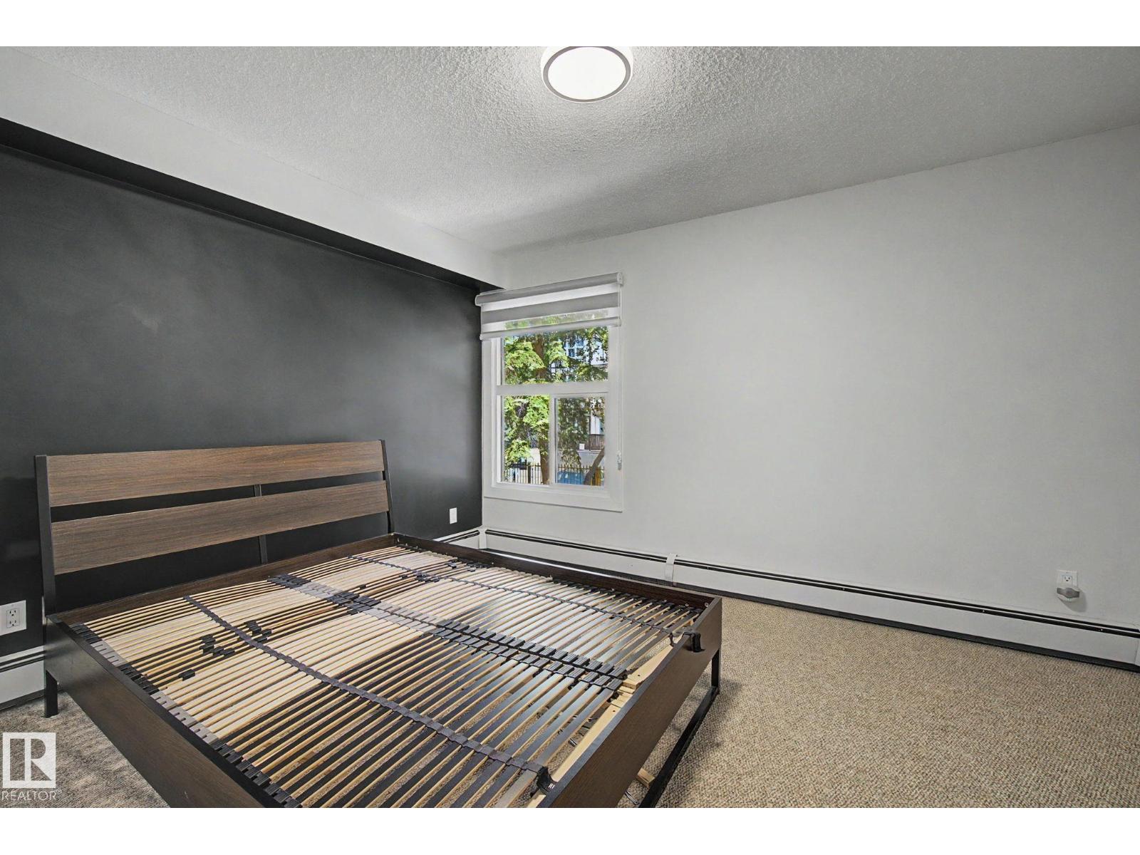 11150 83 AV NW - 26