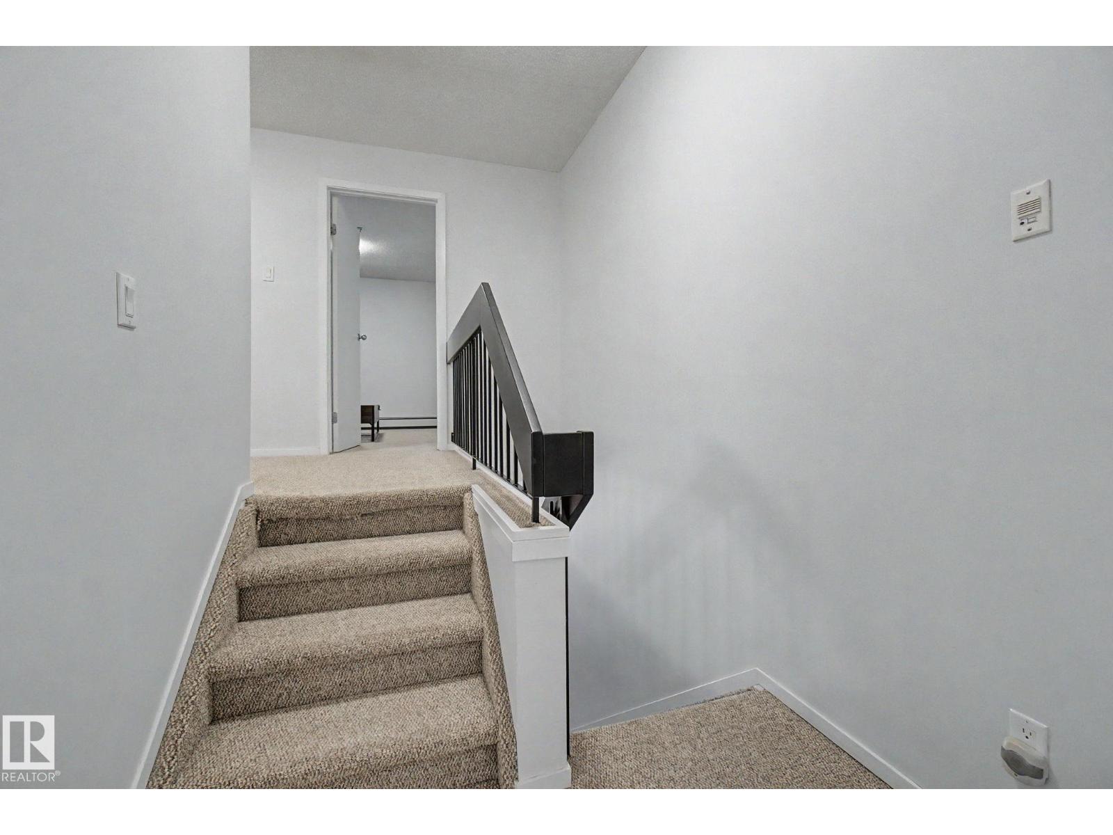 11150 83 AV NW - 27