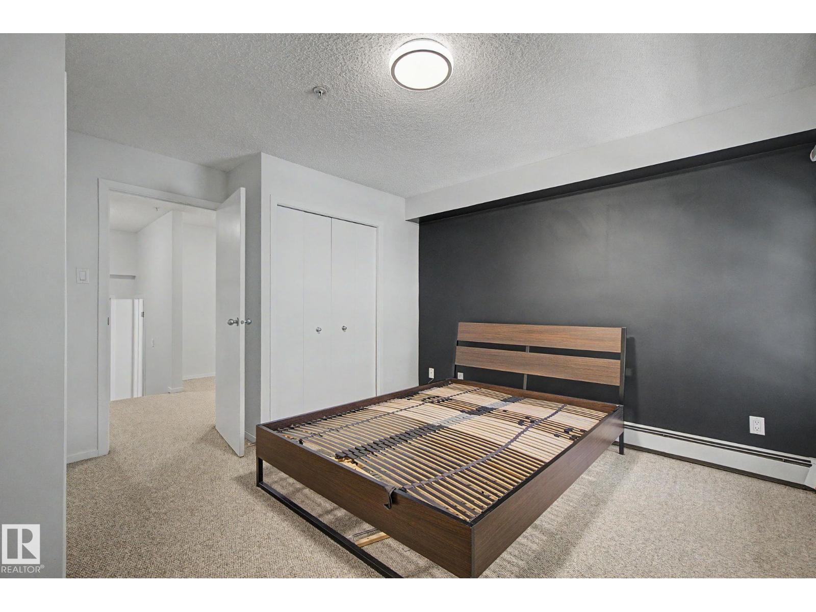 11150 83 AV NW - 32