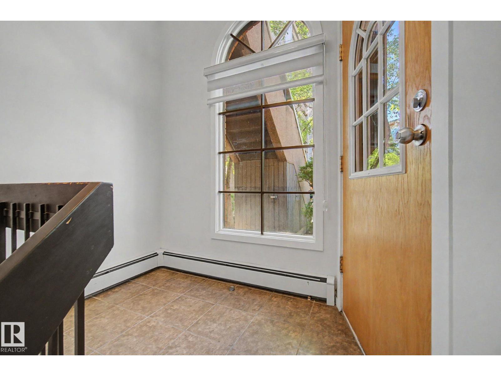11150 83 AV NW - 8