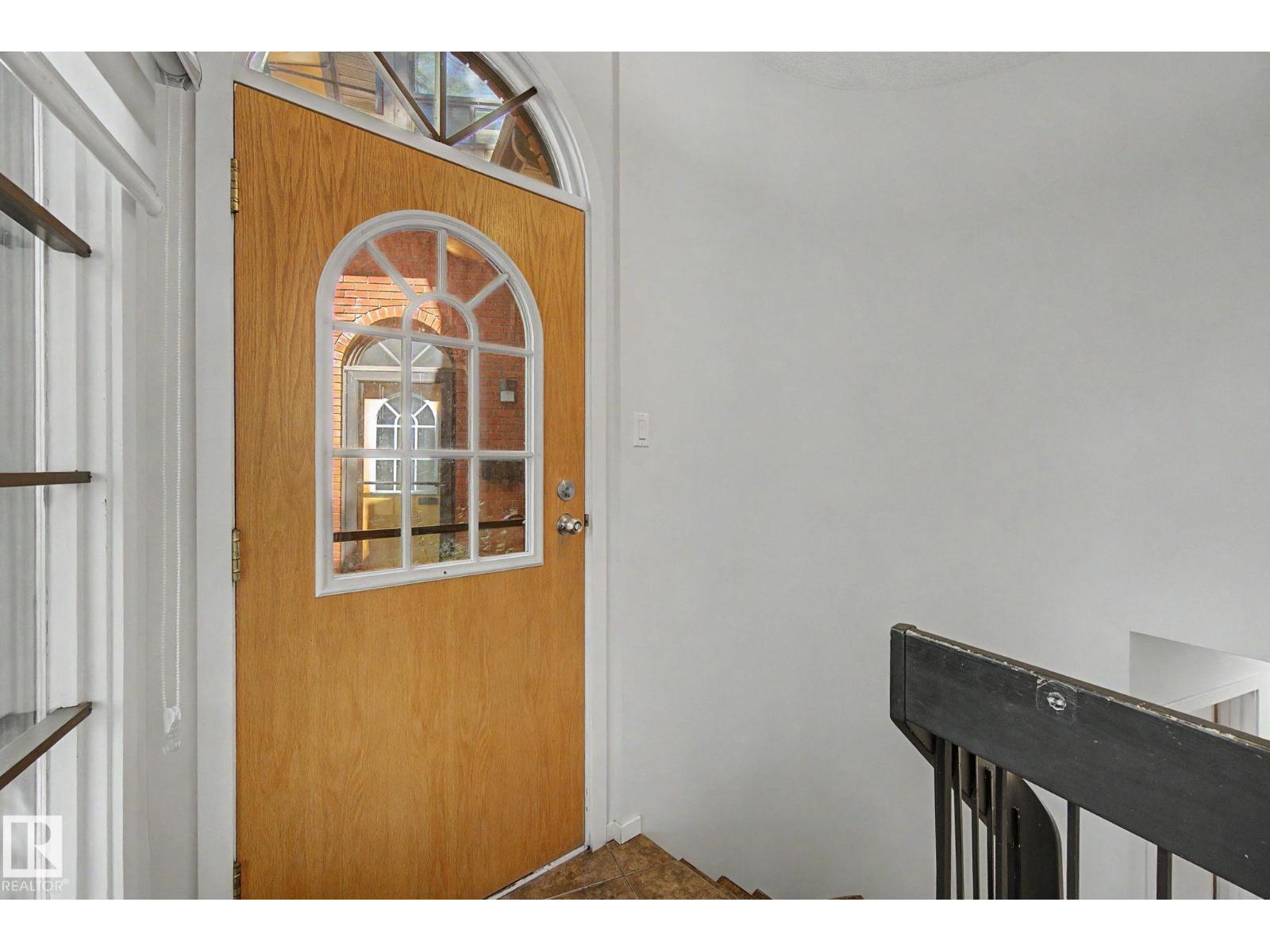 11150 83 AV NW - 9