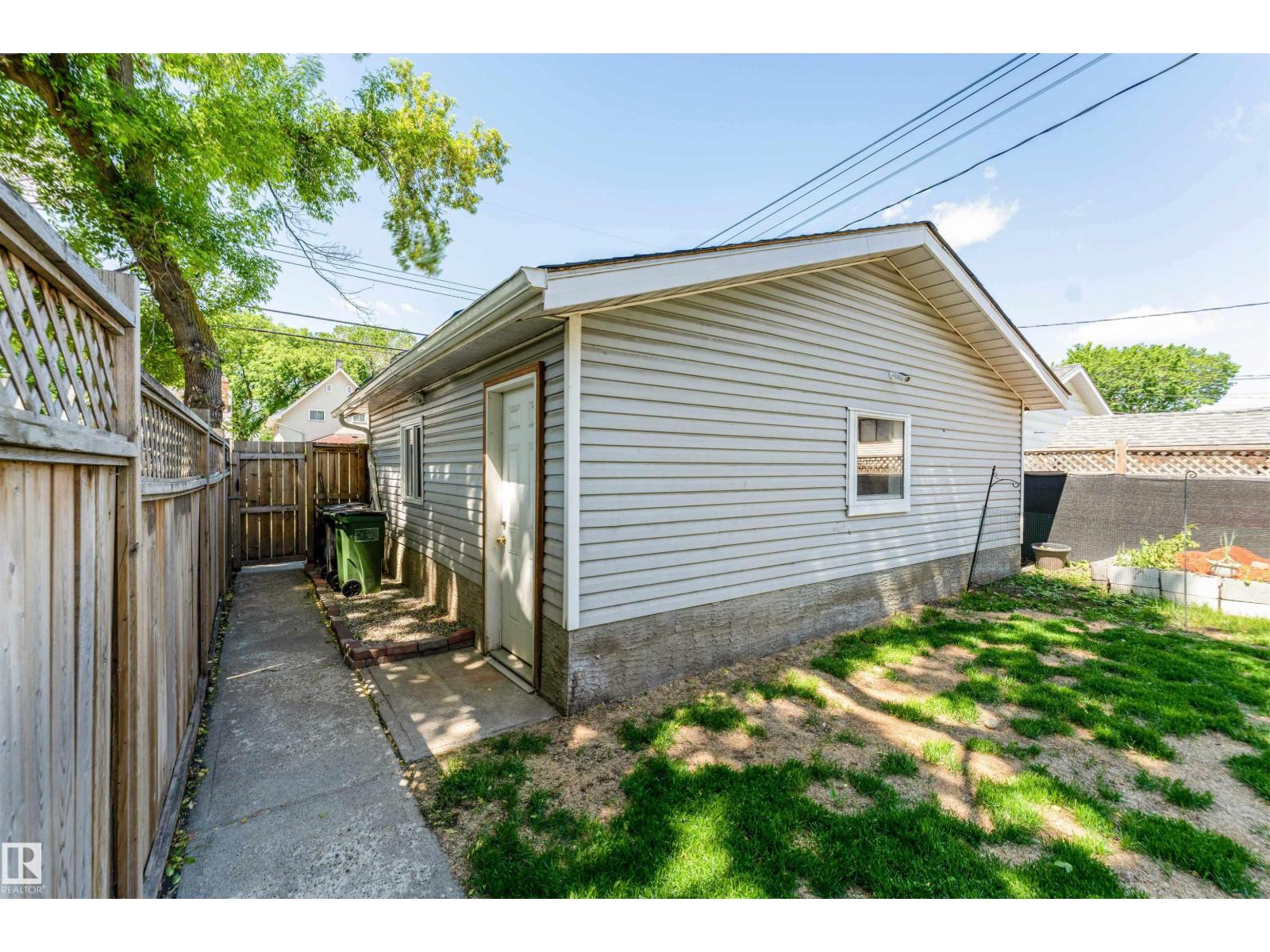 11416 89 ST NW — photo 52