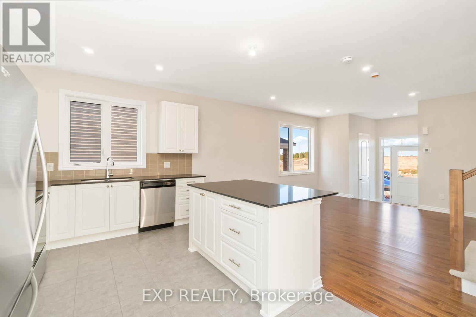 3 Bed, 4 Bath House for Rent in Ottawa – 4108 OBSIDIAN STREET W, Ottawa – MLS# X13423934 - Image 14