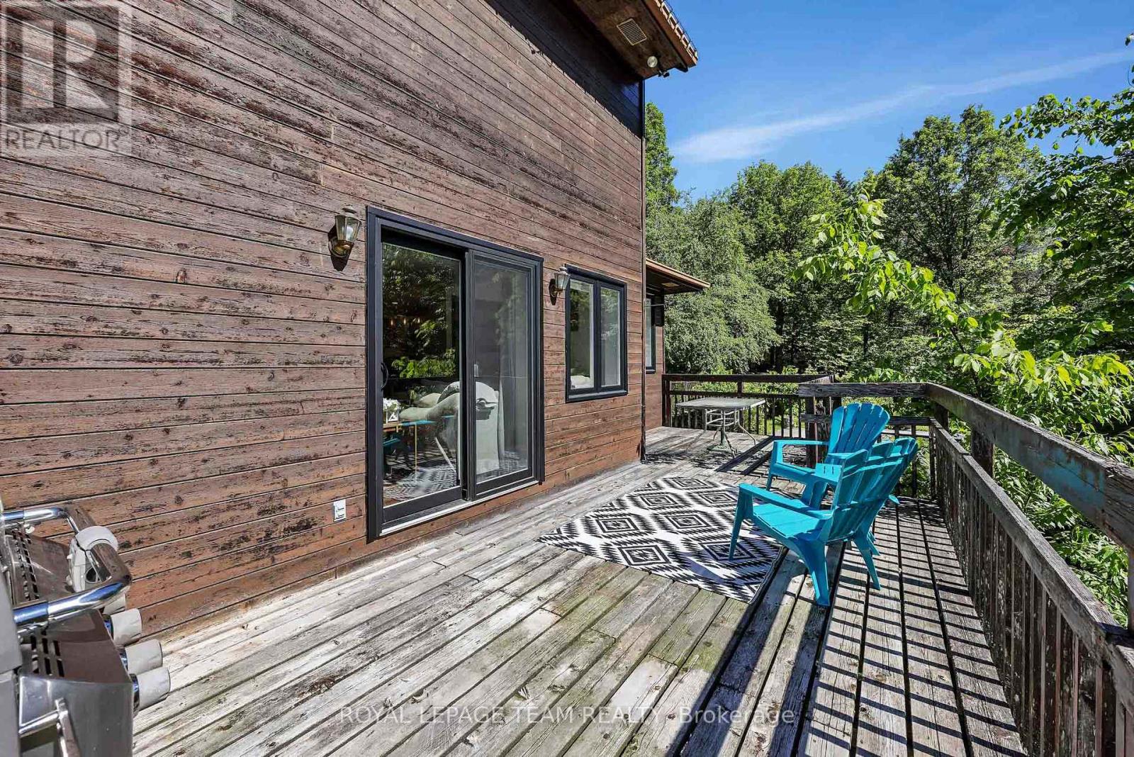 104 SOL LANE - 23