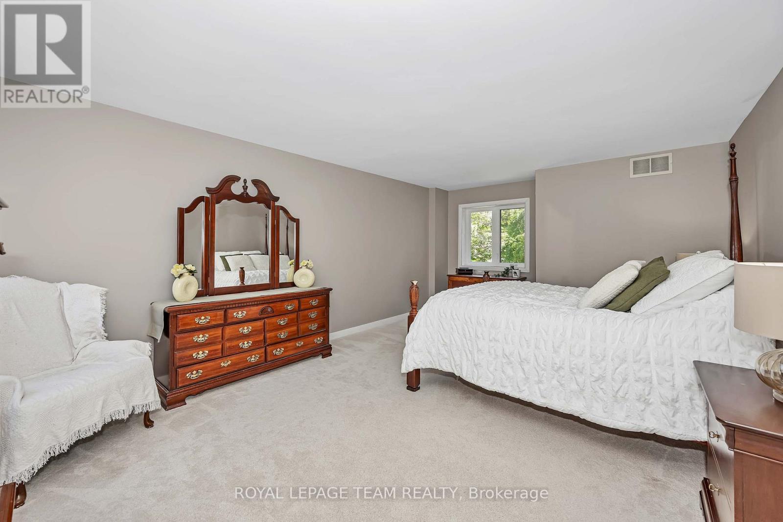 104 SOL LANE - 29