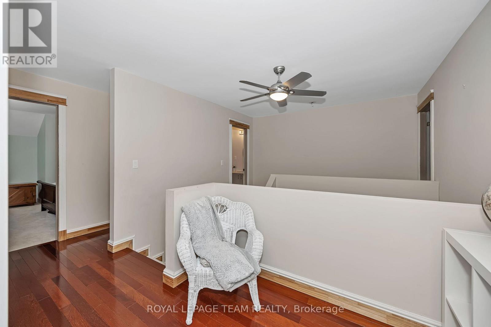 104 SOL LANE - 33