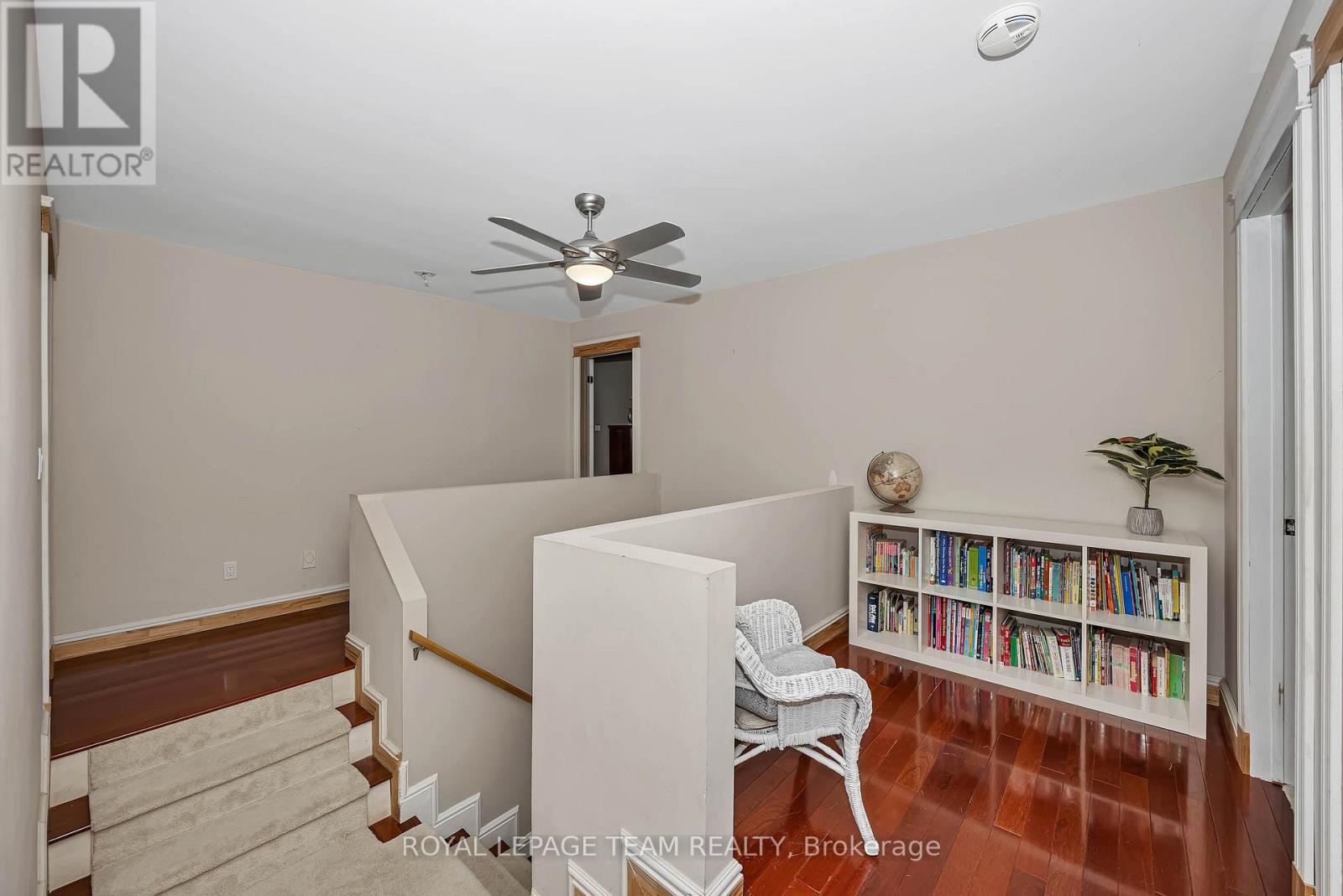 104 SOL LANE - 37