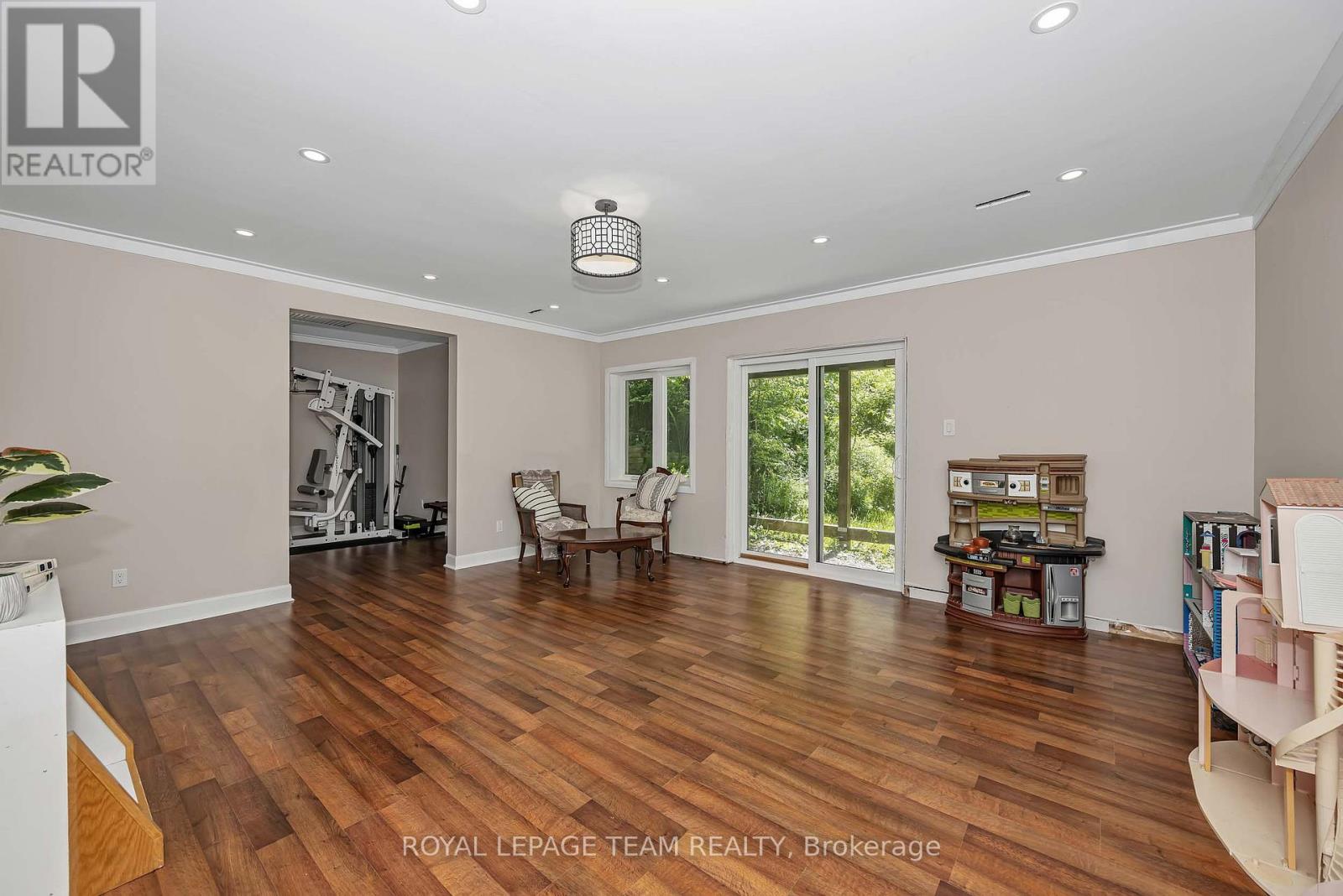 104 SOL LANE - 39