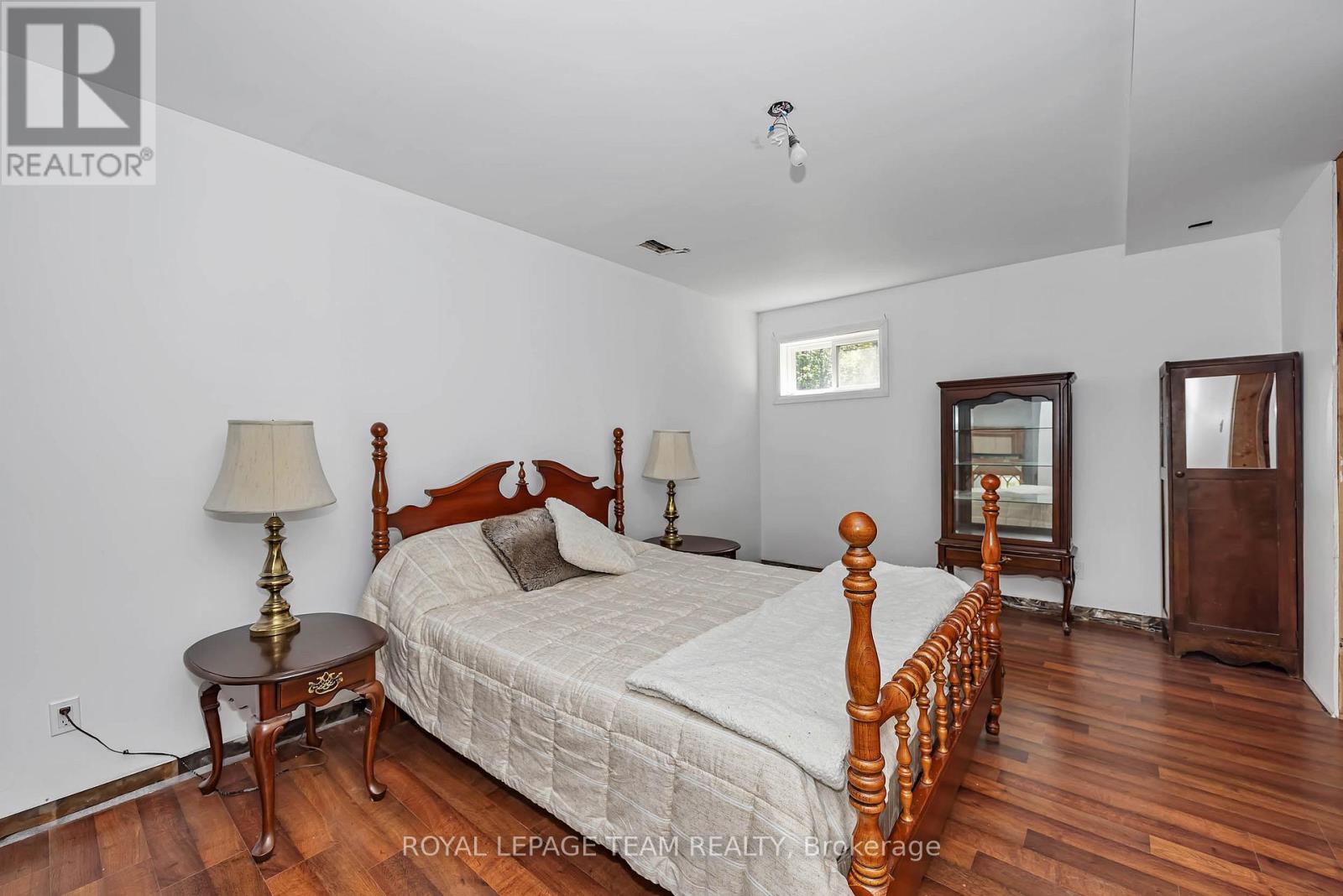 104 SOL LANE - 41