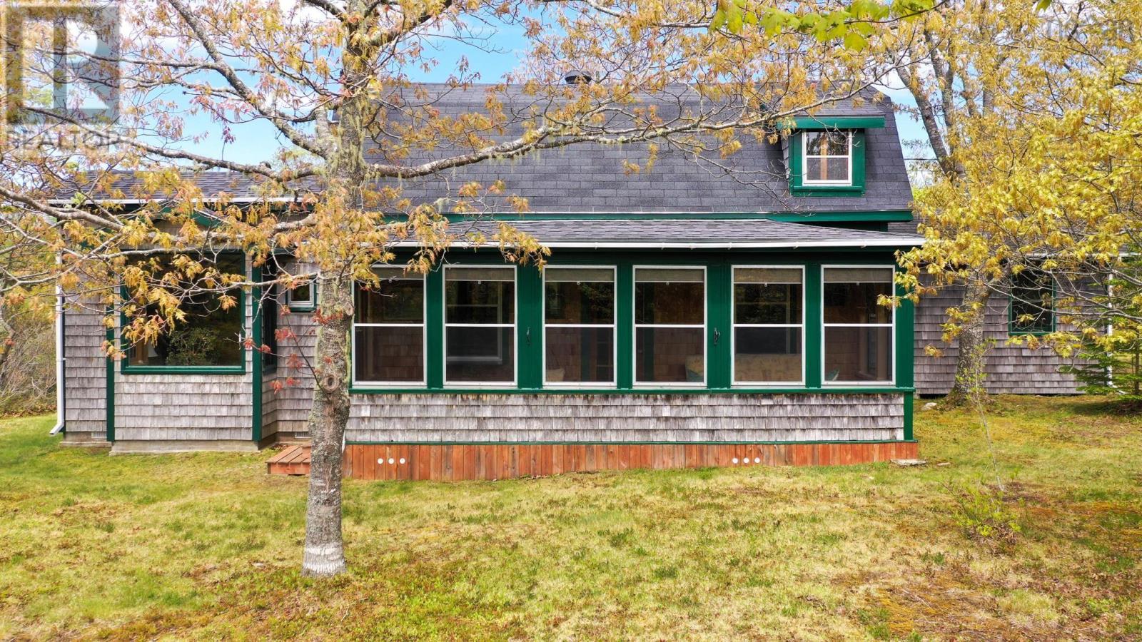 Property photo of 952 Port Latour Road