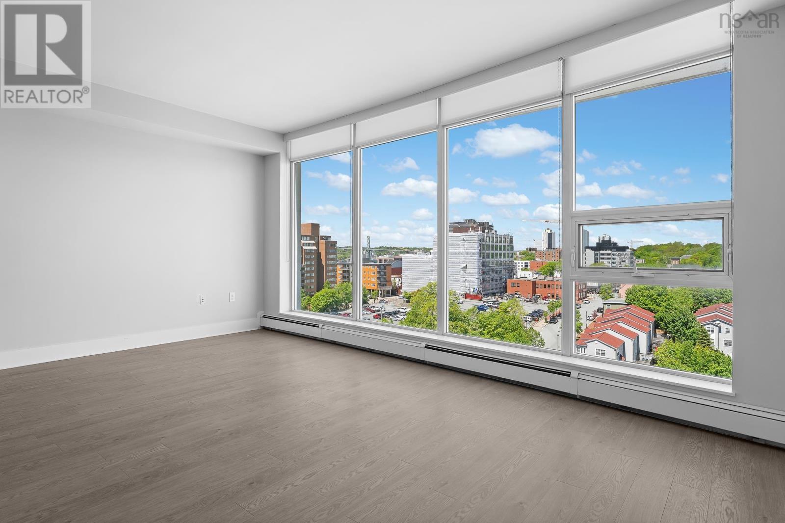 #1008 15 Kings Wharf Place - 2