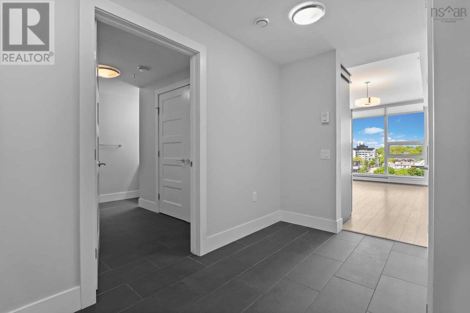 #1008 15 Kings Wharf Place - 20