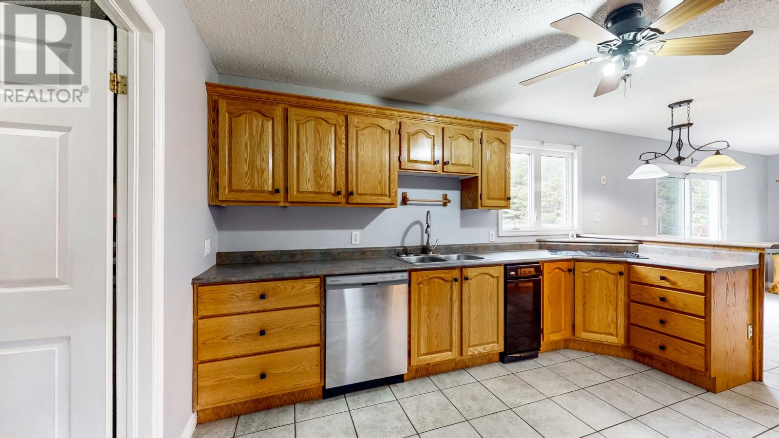 283 Main Road - 10