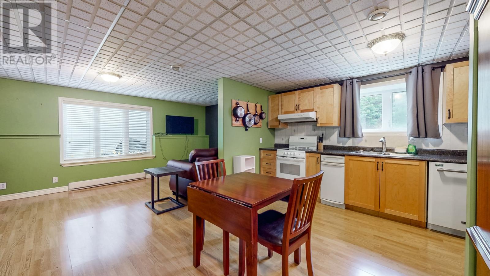283 Main Road - 24