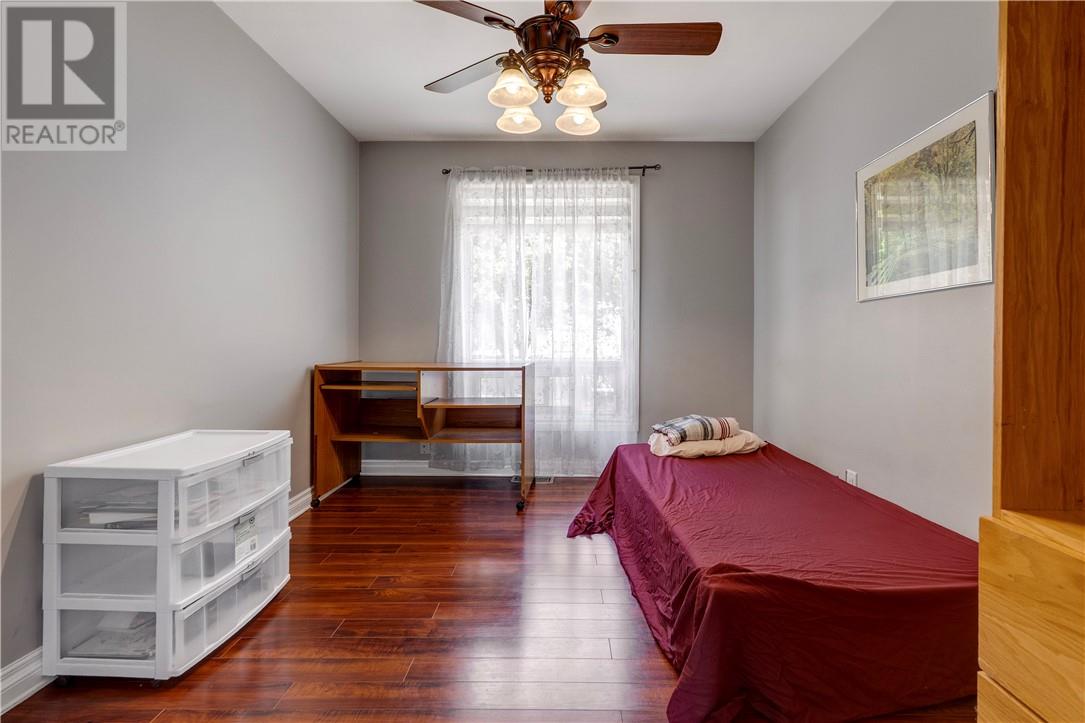 3341 Falconbridge Highway - 10